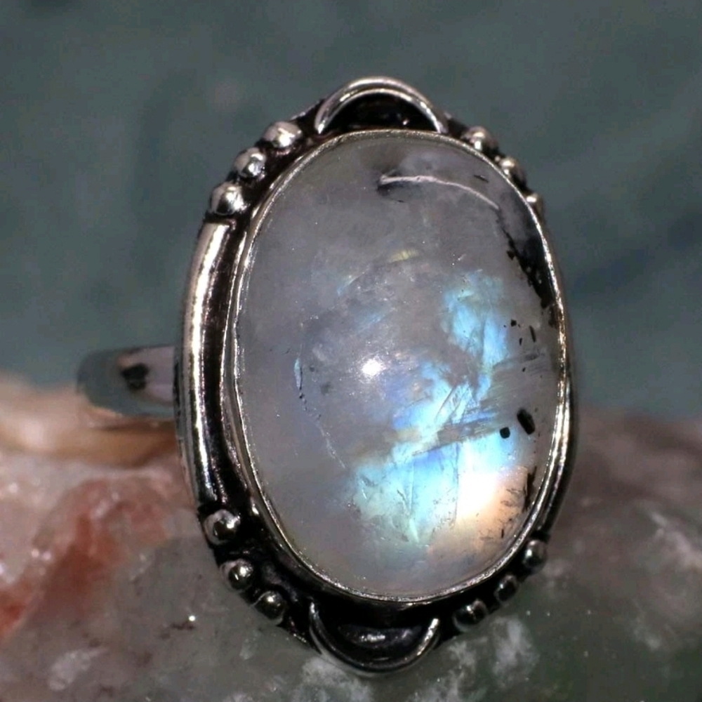 16060 Elegant 925 Silver Plate Rainbow Moonstone Blue Flash Oval Size 7 Ring